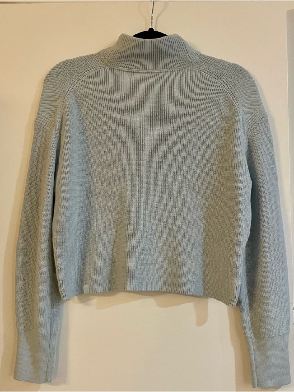 Lululemon Merino Wool Blend Ribbed Turtleneck Knit Sweater in Powder Blue Size 2
